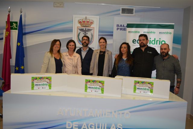 Ecovidrio entrega los premios a los hosteleros ganadores de la campaña 'Lo dice Don Carnal, recicla vidrio en Carnaval'