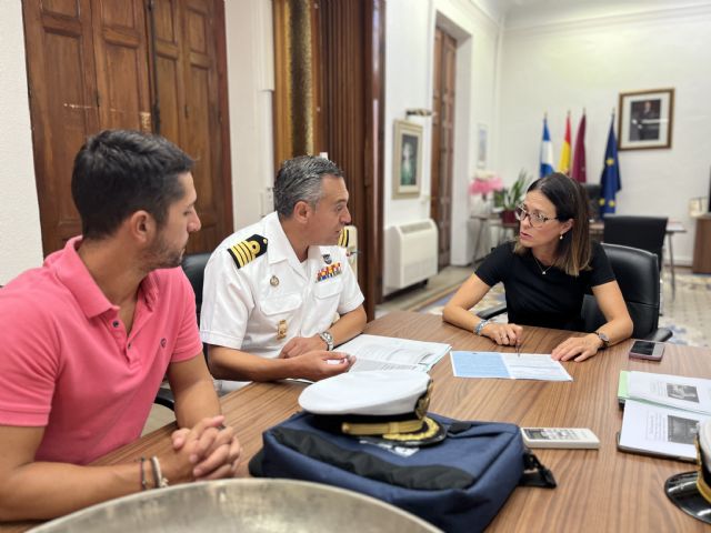 La Armada presenta las actividades que complementarán la Jura de Bandera para Personal Civil en Águilas