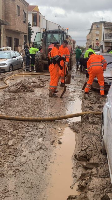 Regresa el dispositivo de Protección Civil de Águilas tras tres días trabajando en las tareas de atención a los damnificados por la DANA