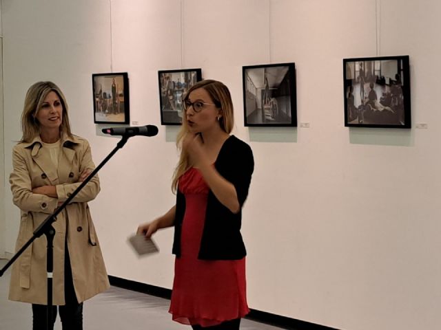 El Auditorio acoge hasta el próximo día 17 la exposición fotográfica 'Detrás del telón'