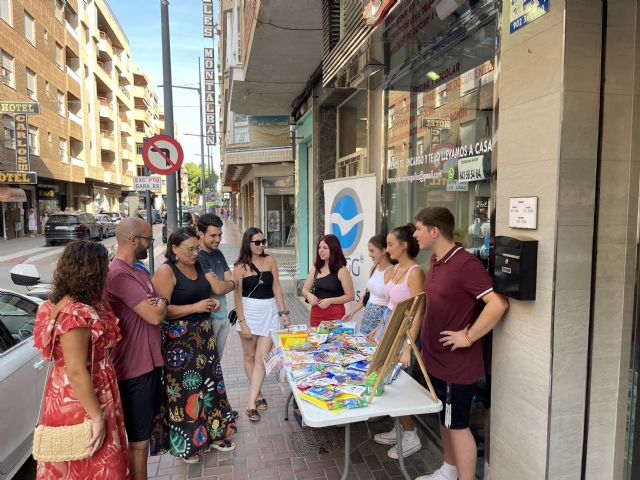 NNGG Águilas continúa con la recogida de material escolar para colaborar con en la `vuelta al cole´ de las familias que más lo necesitan