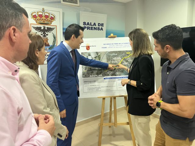 Fomento construirá una rotonda en la intersección de la RM-D14 con la RM-D15