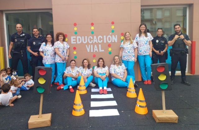 Policía Local desarrolla una jornada de educación vial con los peques del CAI Teresa Rabal